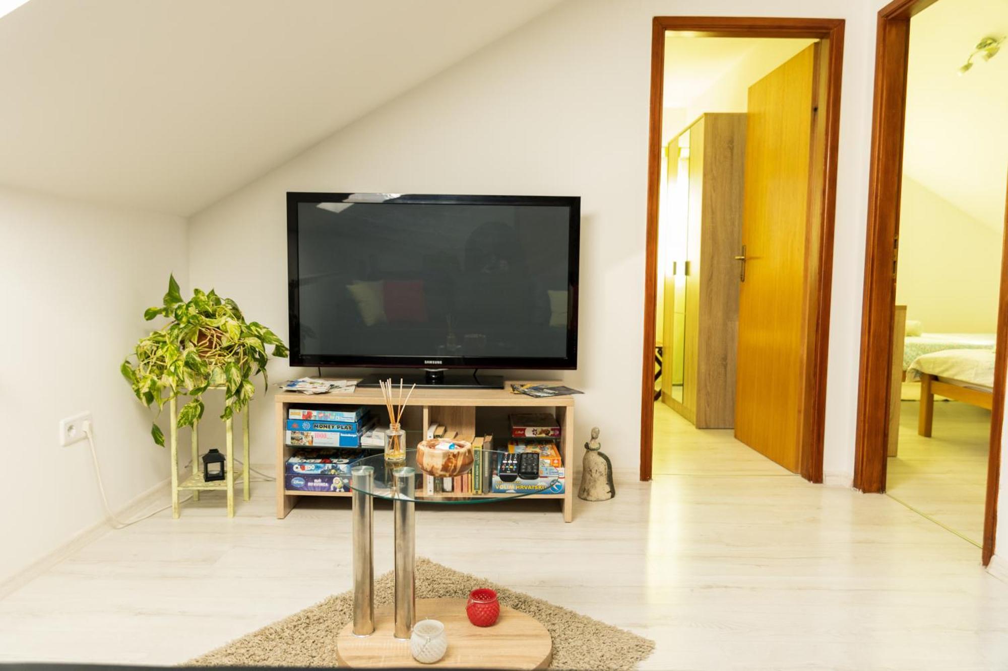 Sunny Day Apartments Sveta Nedjelja  ภายนอก รูปภาพ